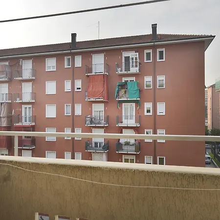 Apartment Fulvio Testi Halldis